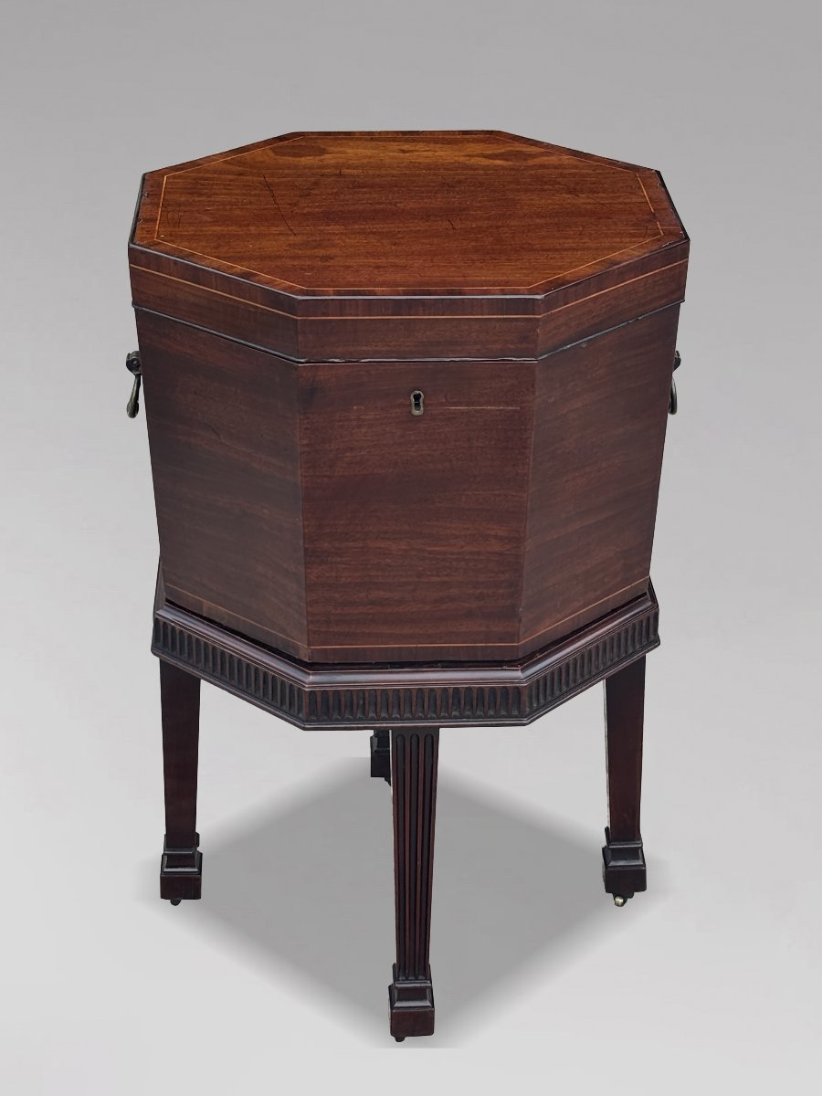 18th-century George III Period Octagonal Mahogany Inlaid Wine Cooler-photo-2
