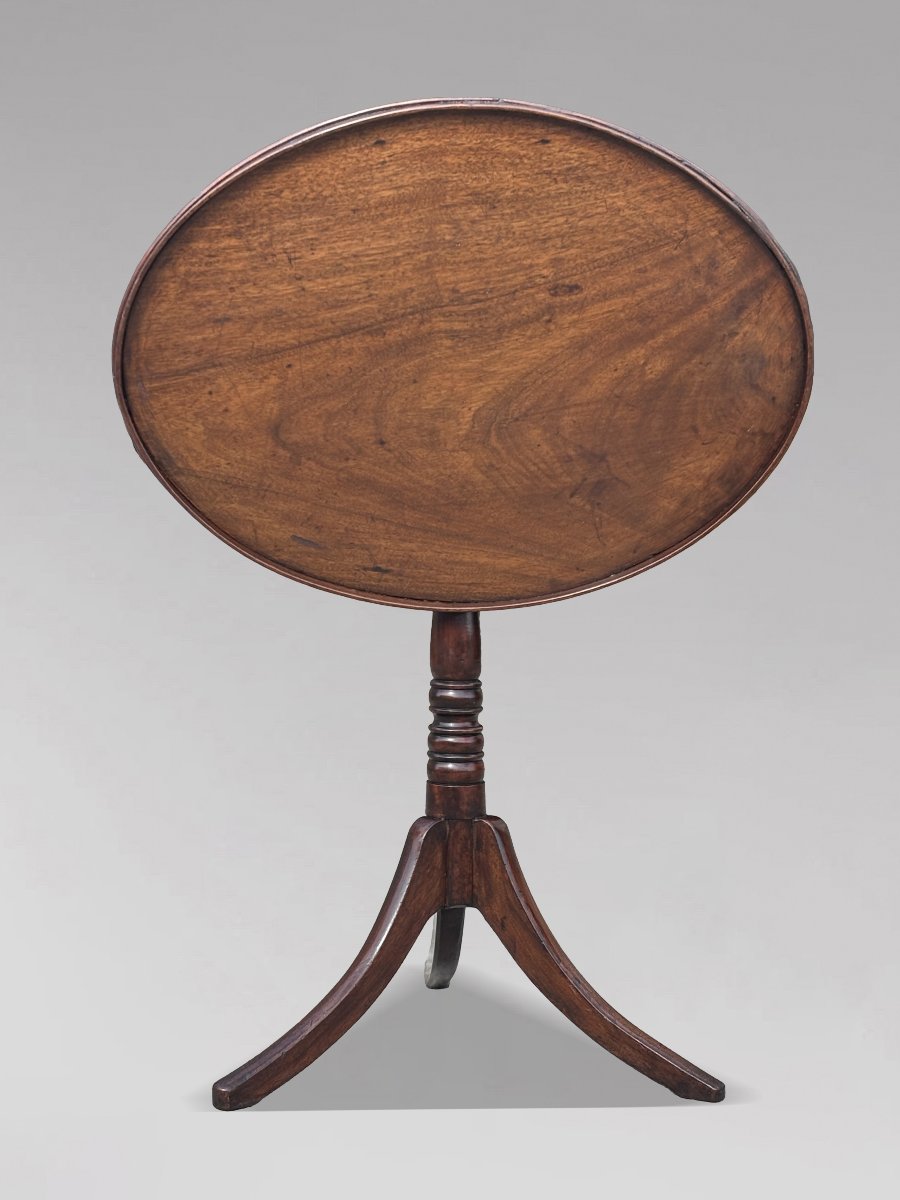 18ème Siècle, Table Ovale Tripode en Acajou d’Époque George III-photo-2