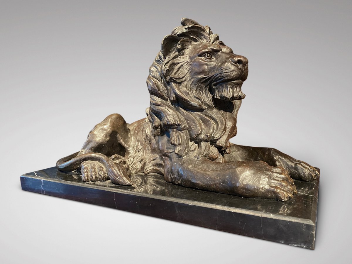 20ème Siècle, Grand Lion En Bronze Signé Barye -photo-2