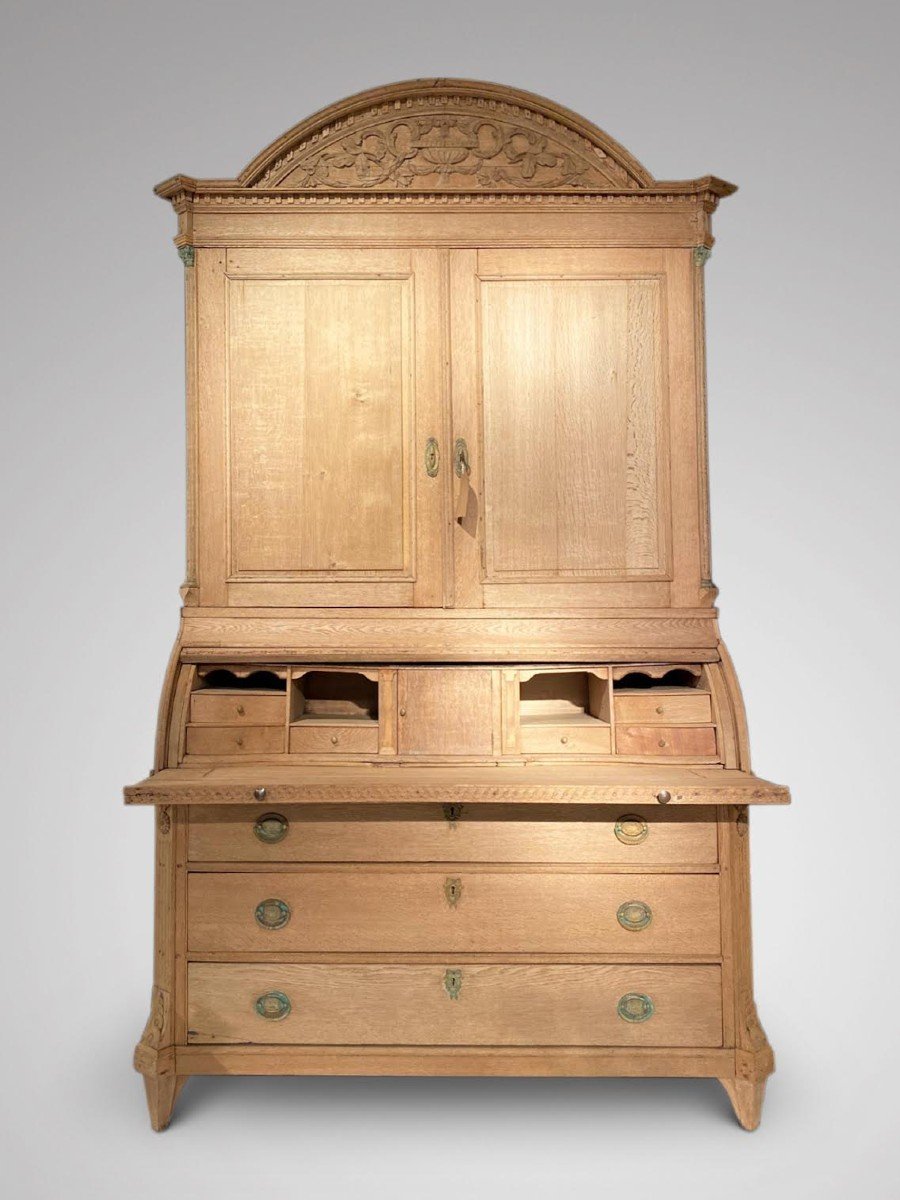 19c Dutch Oak Cabinet-photo-3