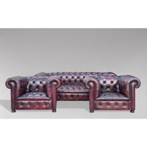 Quality Set Of Leather Chesterfield Sofa & A Pair Of Club Armchairs
