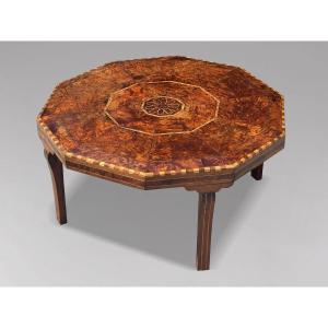 19ème Siècle, Table Basse Octogonale en Loupe d’If Incrustée