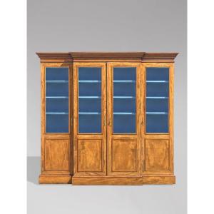 19ème Siècle, Bibliothèque à Quatre Portes en Noyer de Style Louis-Philippe 