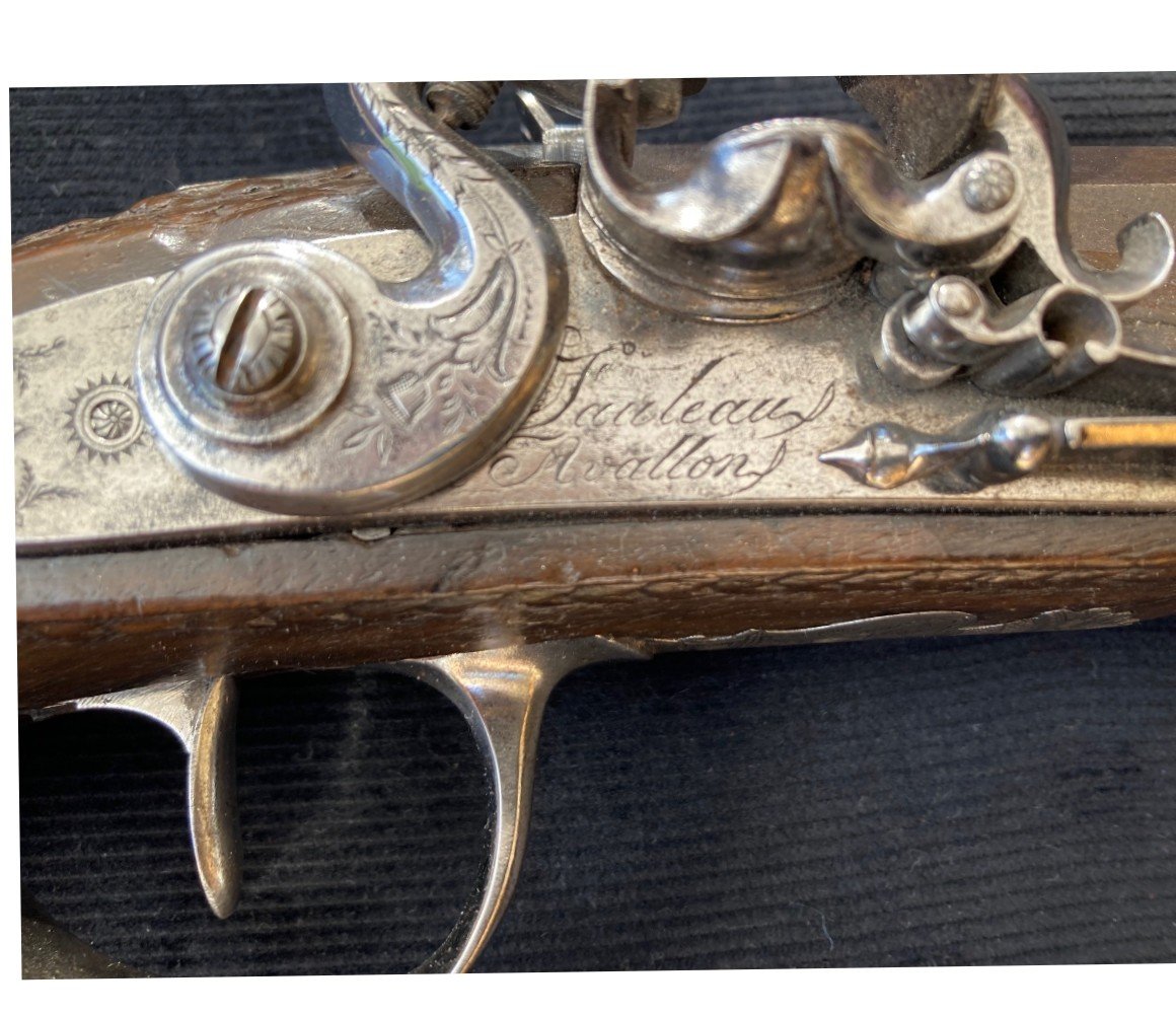 General Officer's Pistol. Signed “sauleau à Avallon”. First Empire.-photo-2