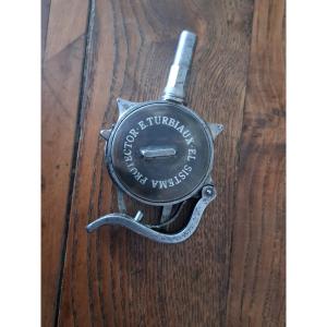REVOLVER A SYSTEME  PROTECTOR ET TURBIAUX