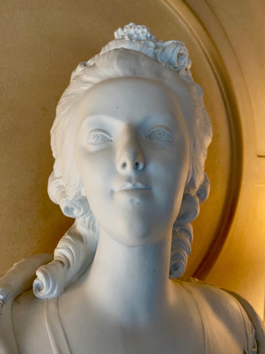 Grand Buste En Biscuit Représentant Marie-antoinette D’autriche  -photo-2