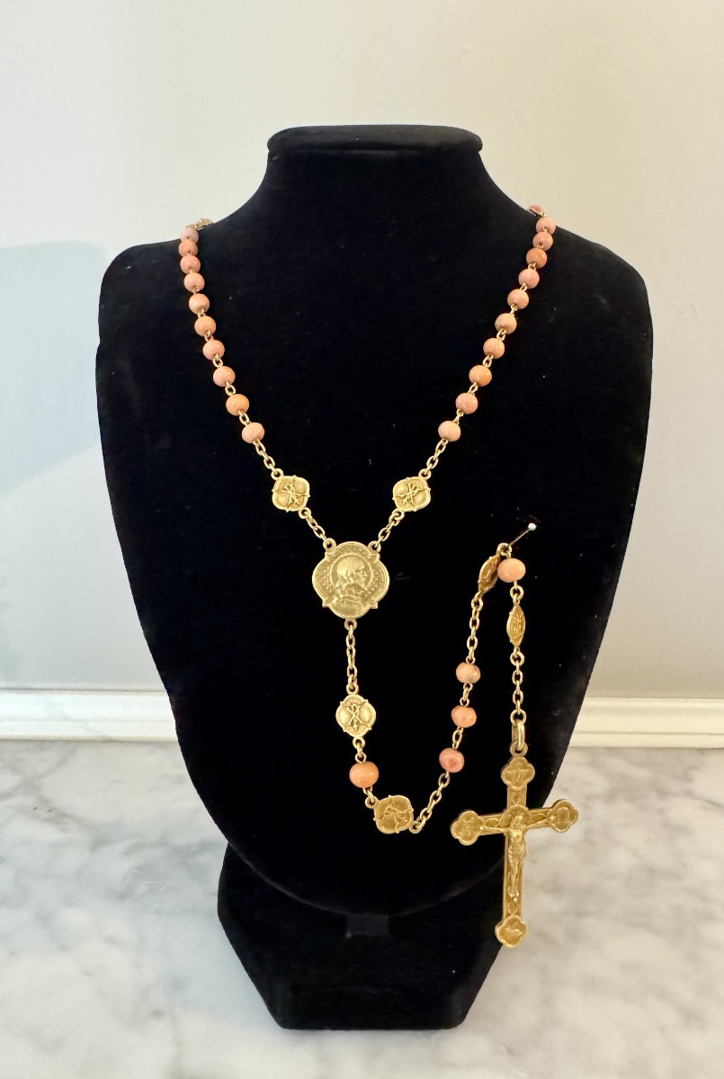 Chapelet en or et corail rose