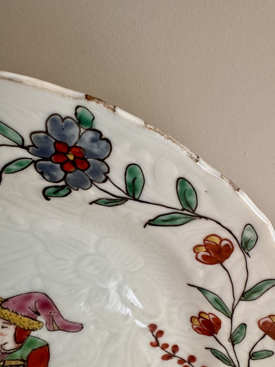 Chinese Porcelain Plate, Qing Dynasty, Circa 1720-photo-3