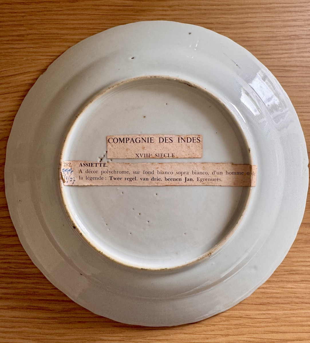 Chinese Porcelain Plate, Qing Dynasty, Circa 1720-photo-4