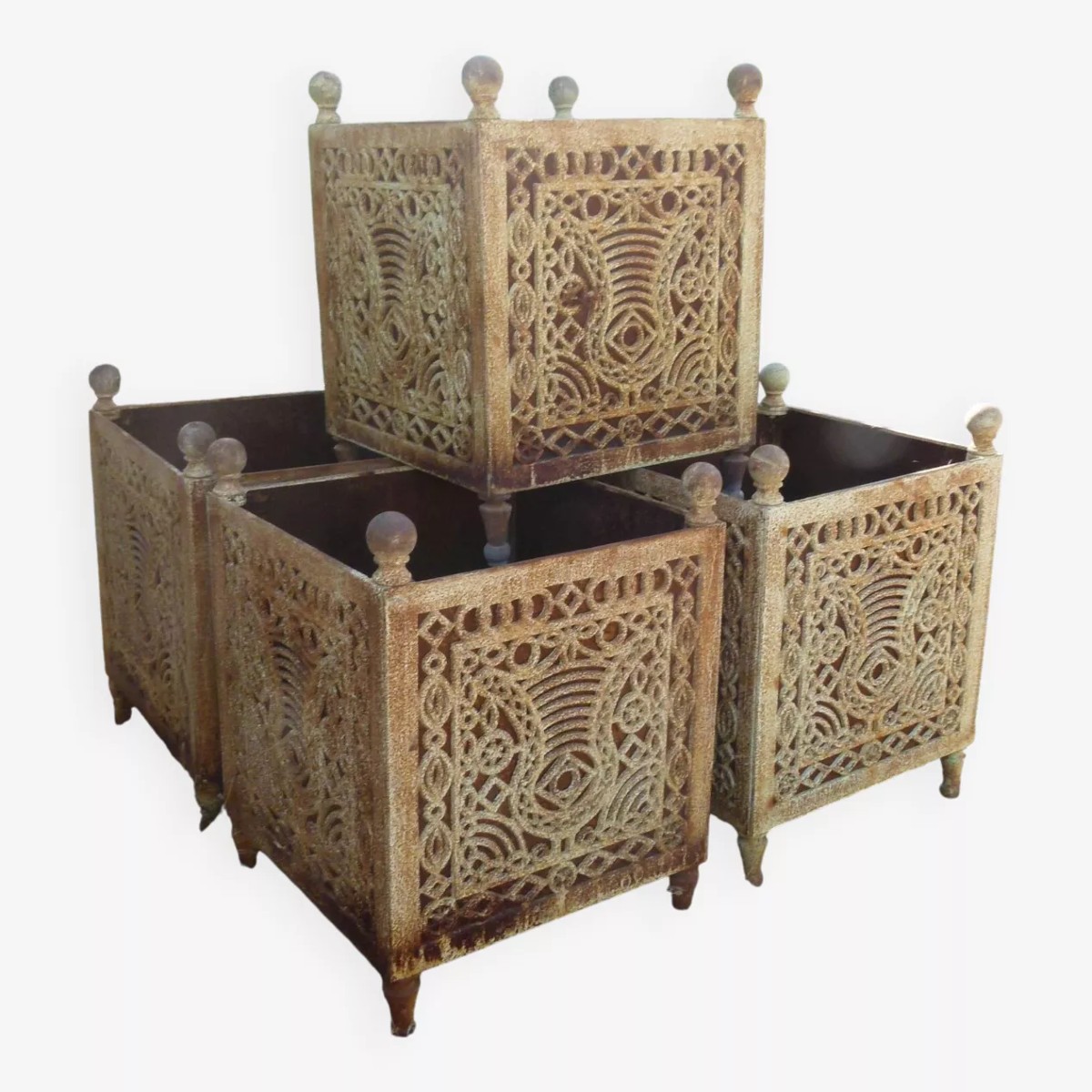 Set Of 5 Cast Iron Planters From The 20th Century