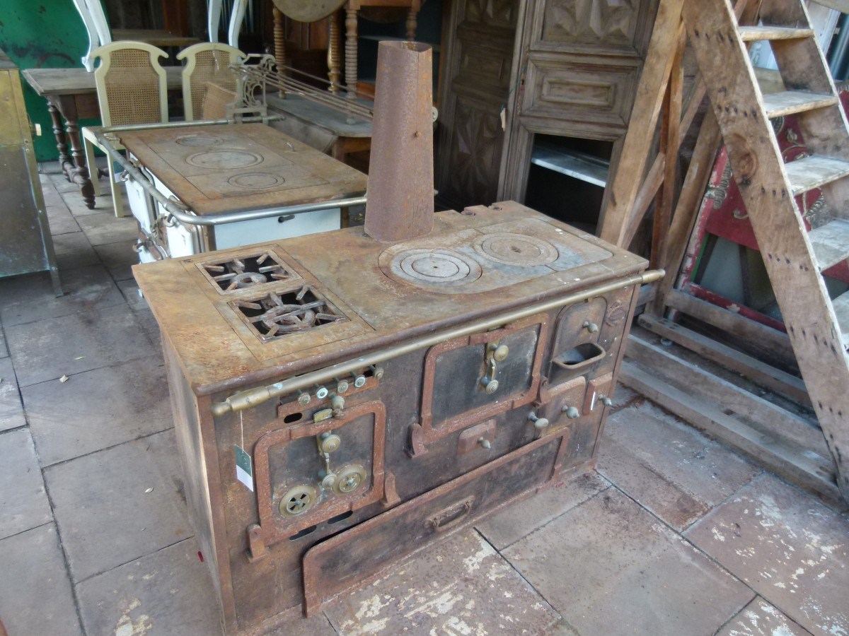 Coal And Gas Kitchen-photo-2