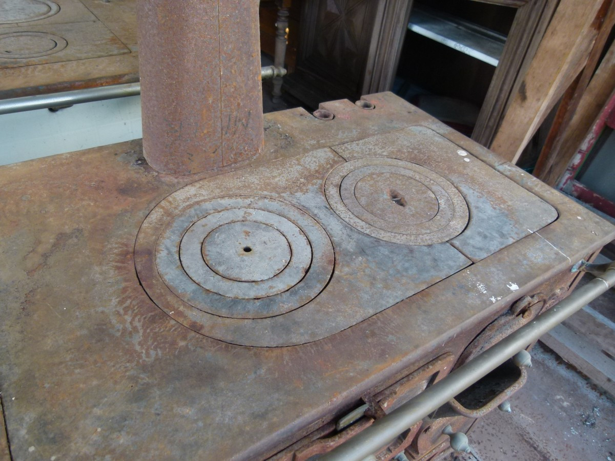 Coal And Gas Kitchen-photo-1