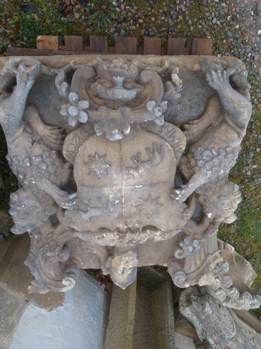 Stone Shield, 17th Century-photo-2