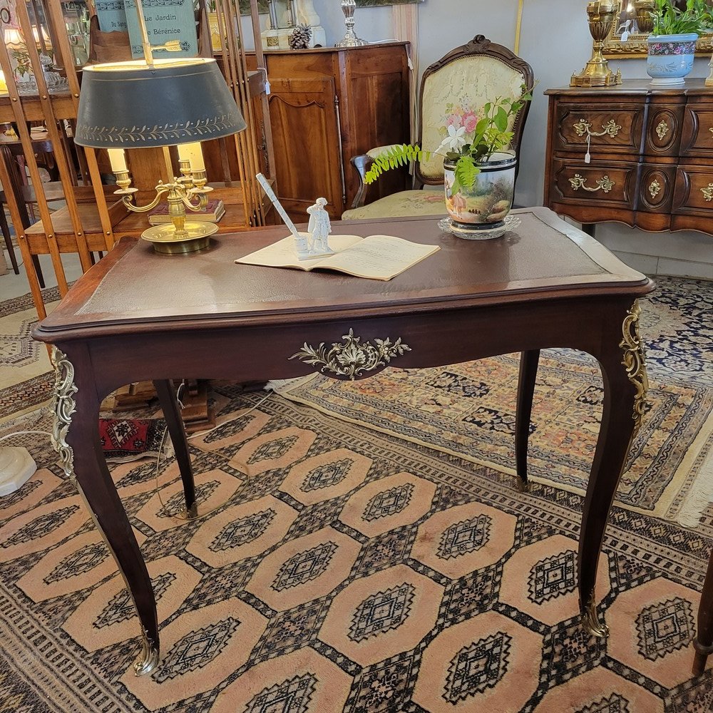 Small Louis XV Desk-photo-3