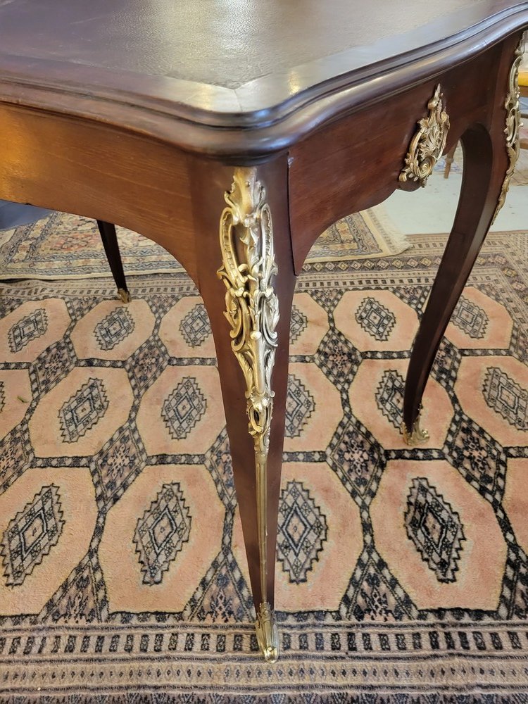 Small Louis XV Desk-photo-2
