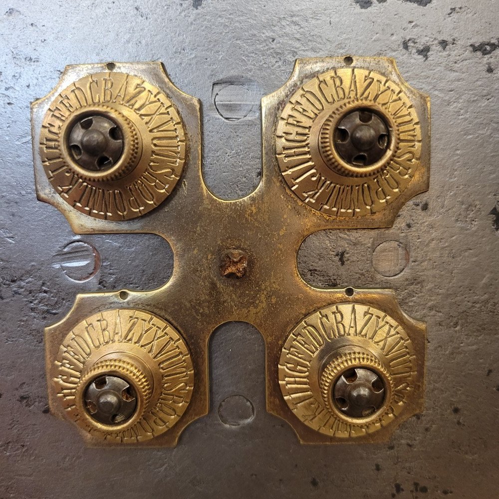 19th-century Bauche Safe-photo-6