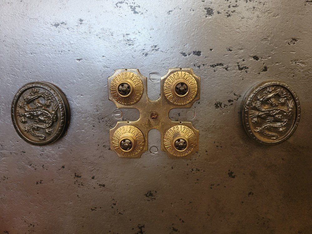 19th-century Bauche Safe-photo-7