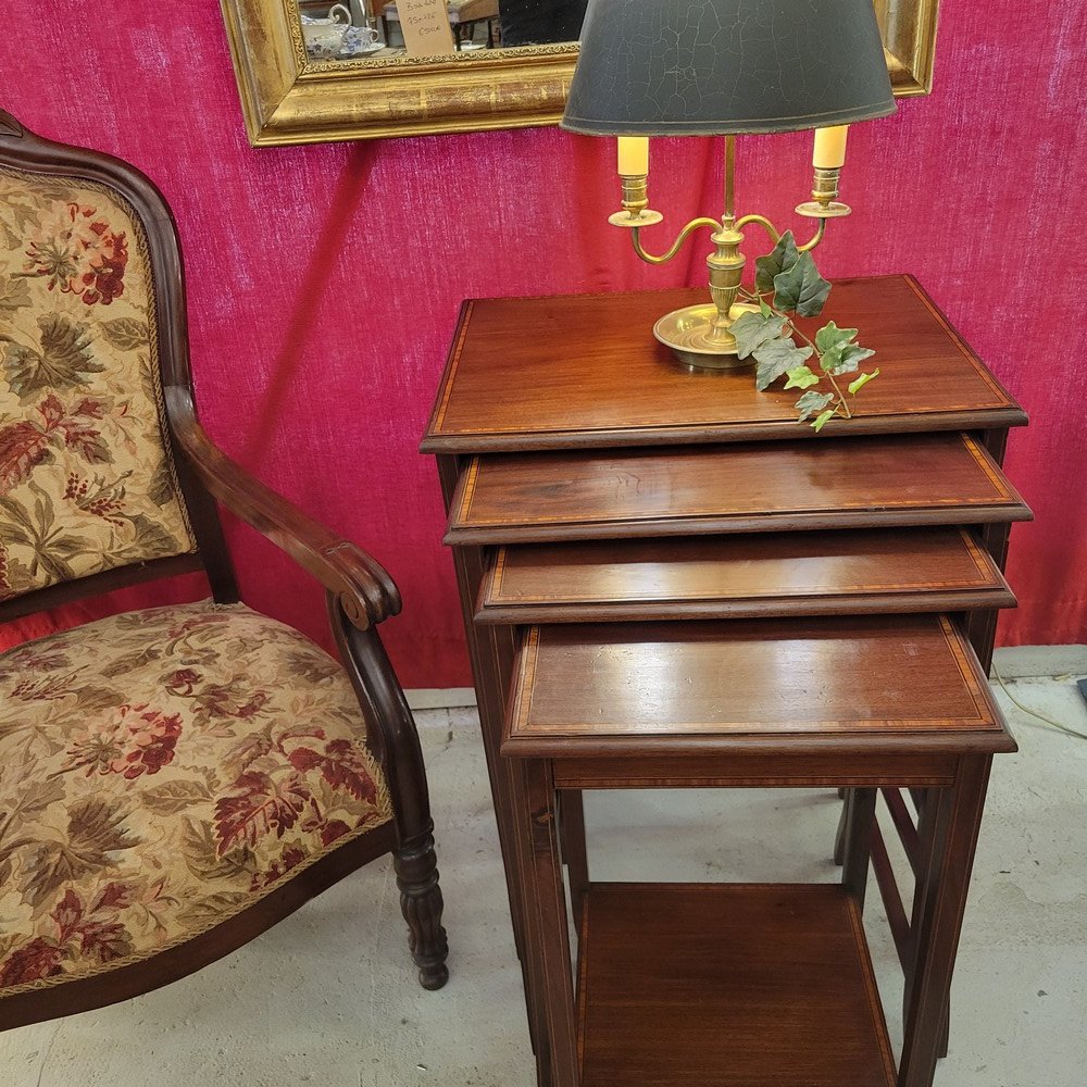 Nesting Tables
