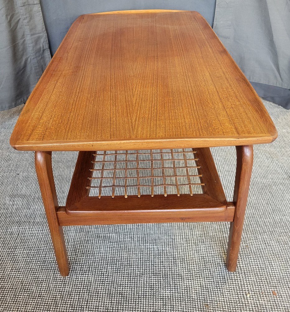 Table  Basse Scandinave Toften-photo-3