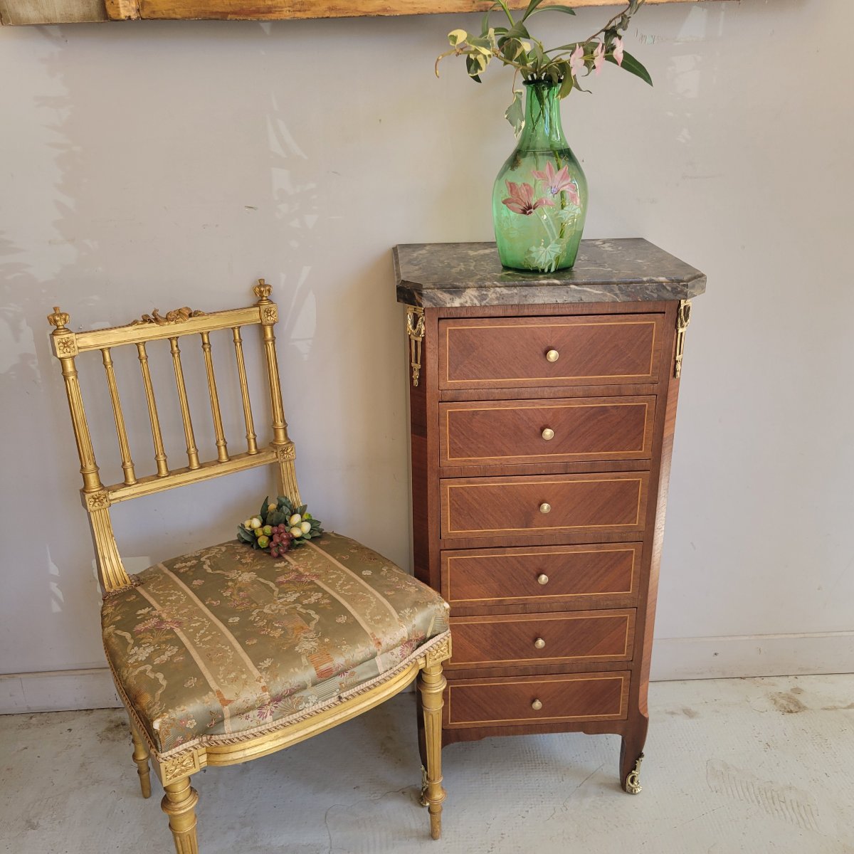 Small 6-drawer Chest