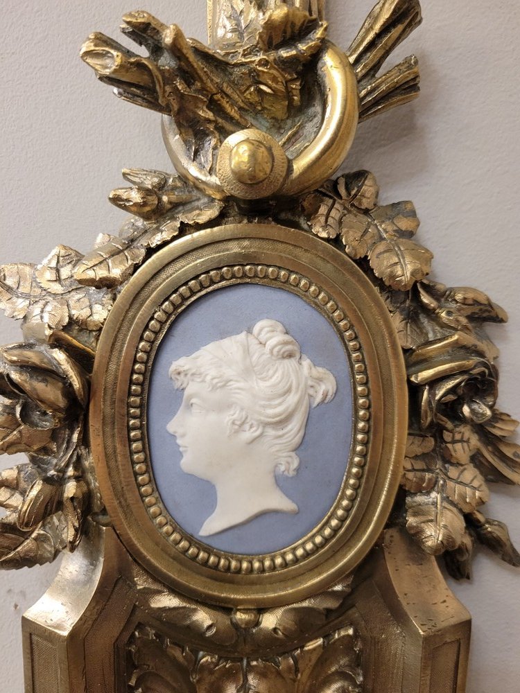 Louis XVI Wall Sconce, Wedgwood Medallion-photo-4
