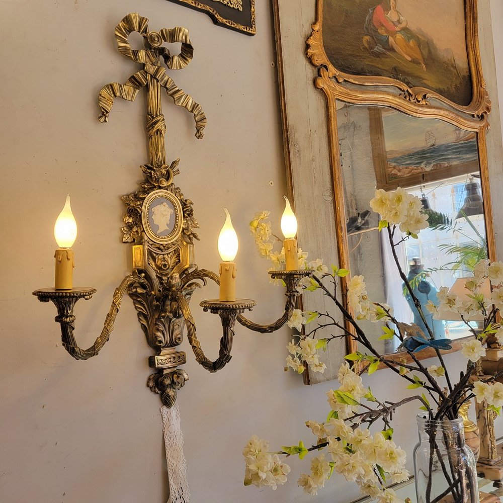 Louis XVI Wall Sconce, Wedgwood Medallion