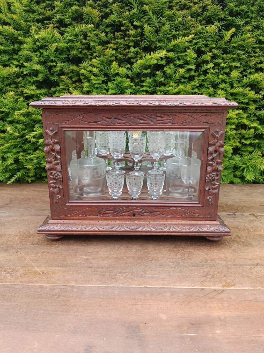 Liqueur Cellar-photo-2