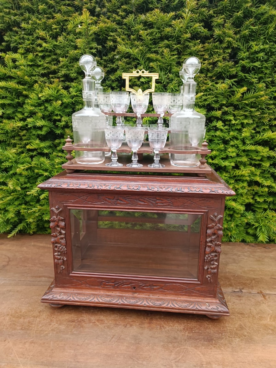 Liqueur Cellar-photo-4
