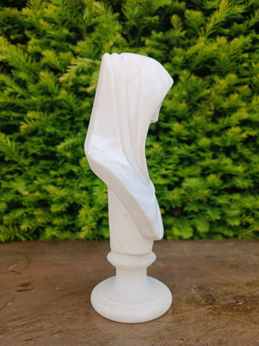 Virgin Mary-photo-4