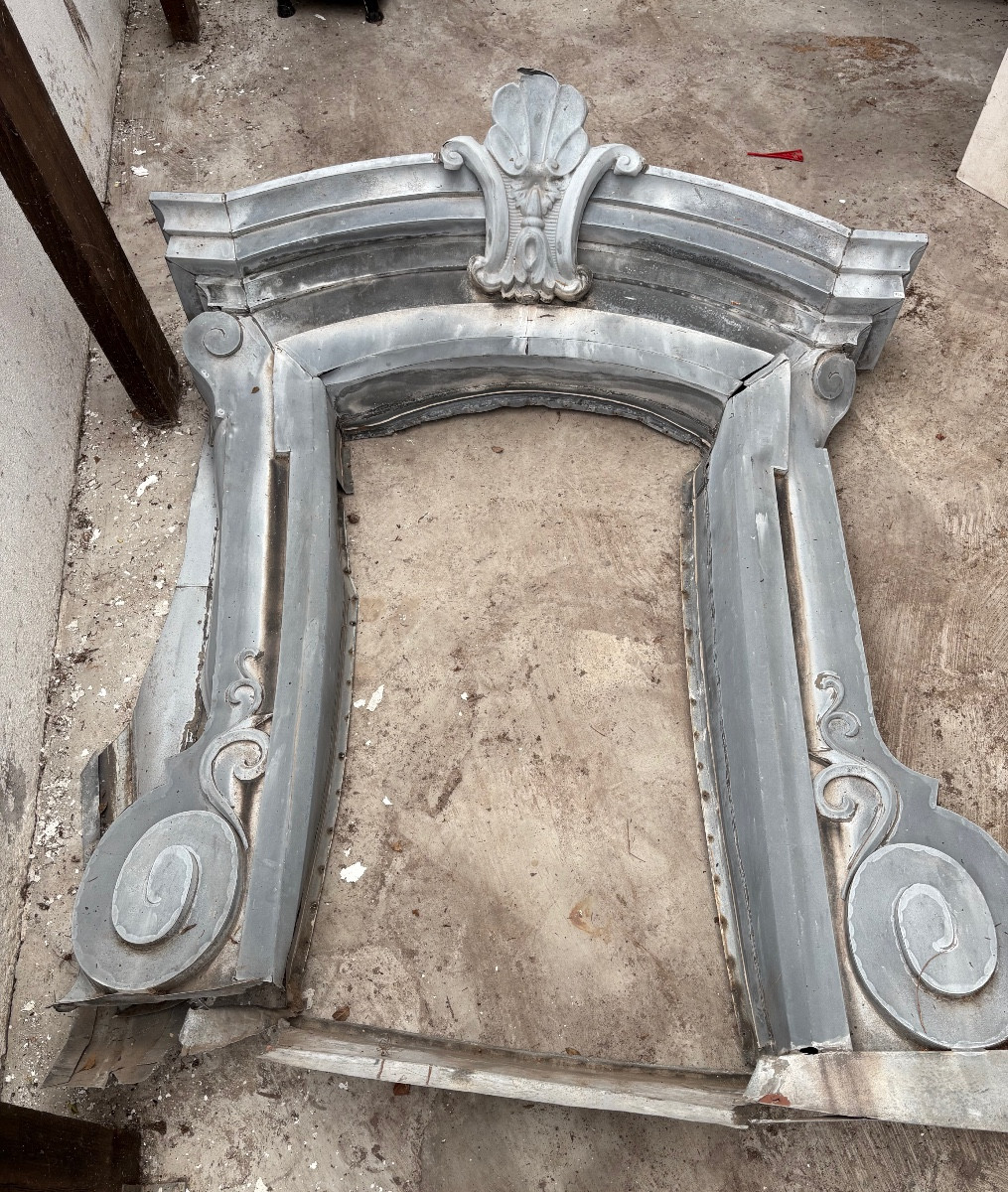 Grande fenêtre en zinc