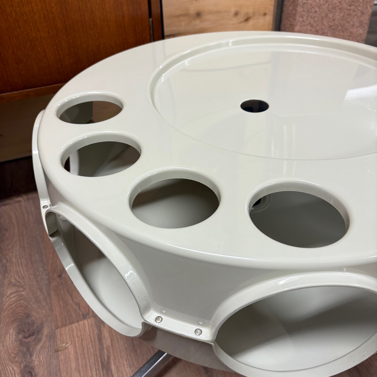 Rotobar Coffee Table-photo-1