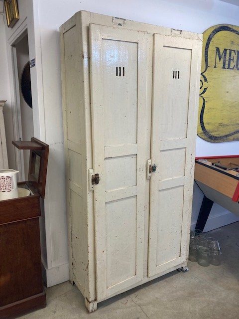 Vintage Wardrobe-photo-2