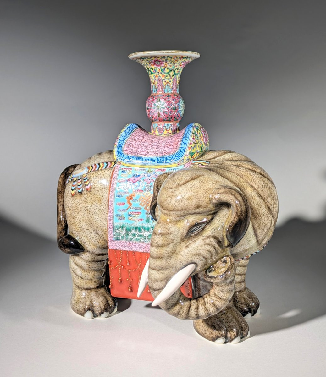 Vase Yangcai en forme d'Éléphant de Paix Chine dynastie Qing (1736-1795)-photo-3