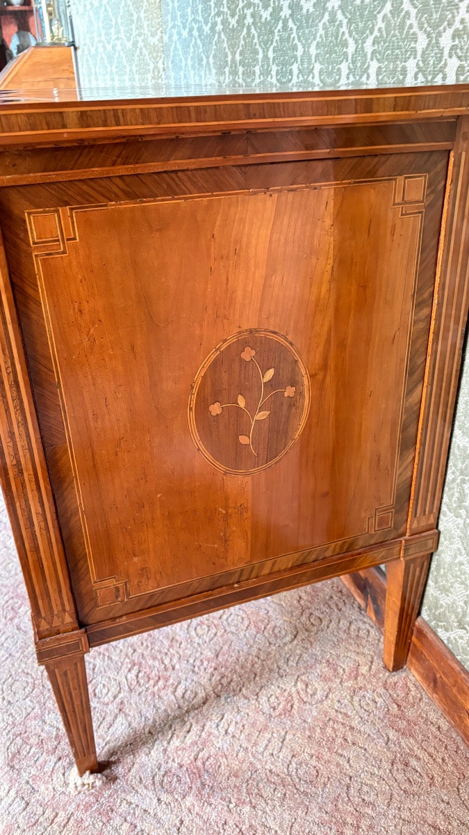 Louis XVI Commode-photo-4