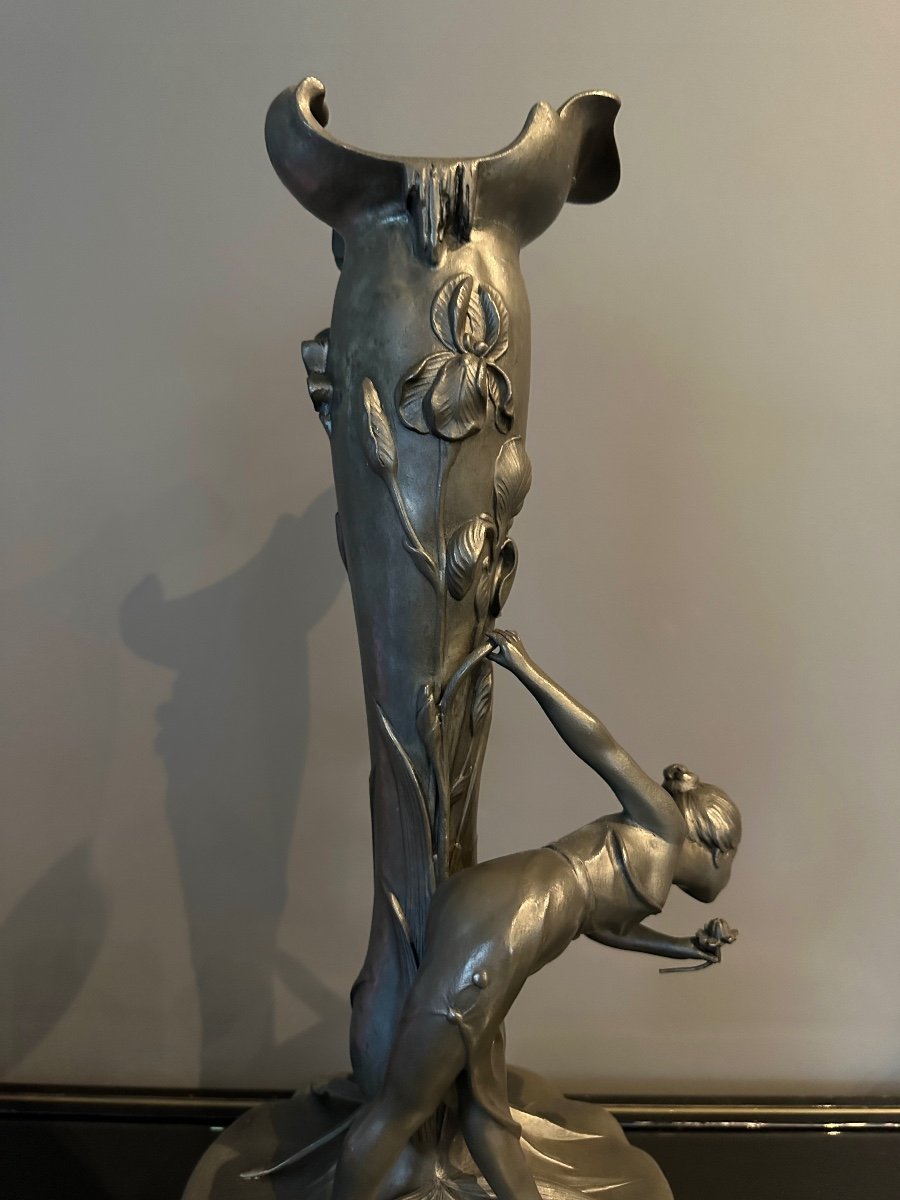 Vase Art Nouveau Etain 'jeune Fille Cueillant Un Nenuphar' Signe W. Hering Début 20ème-photo-2