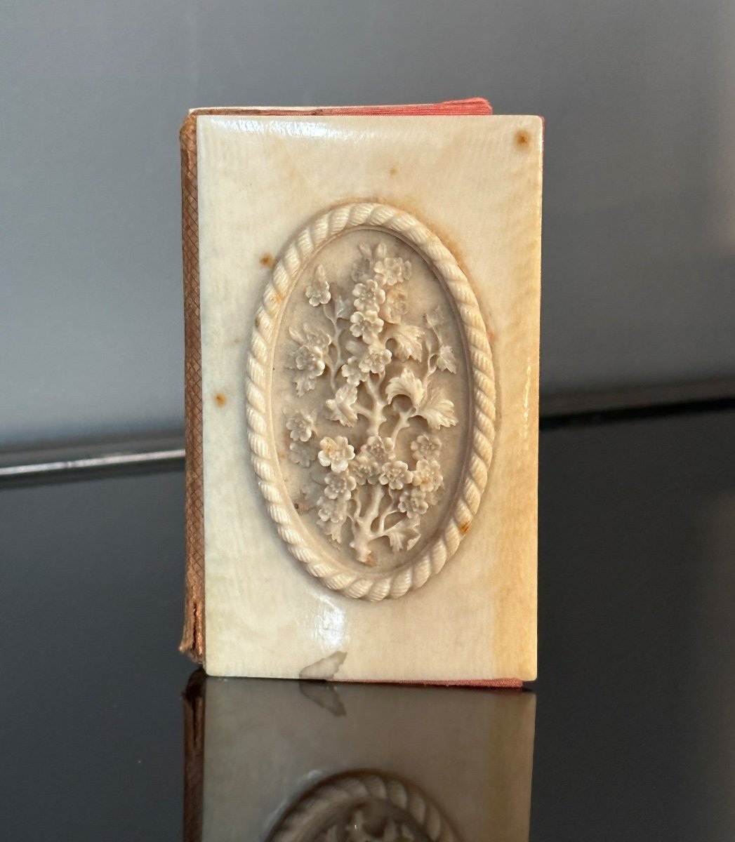 Carnet De Bal Sculpté Epoque Napoleon III