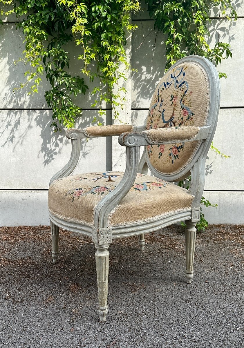 Fauteuil Medaillon d'Epoque Louis XVI-photo-4