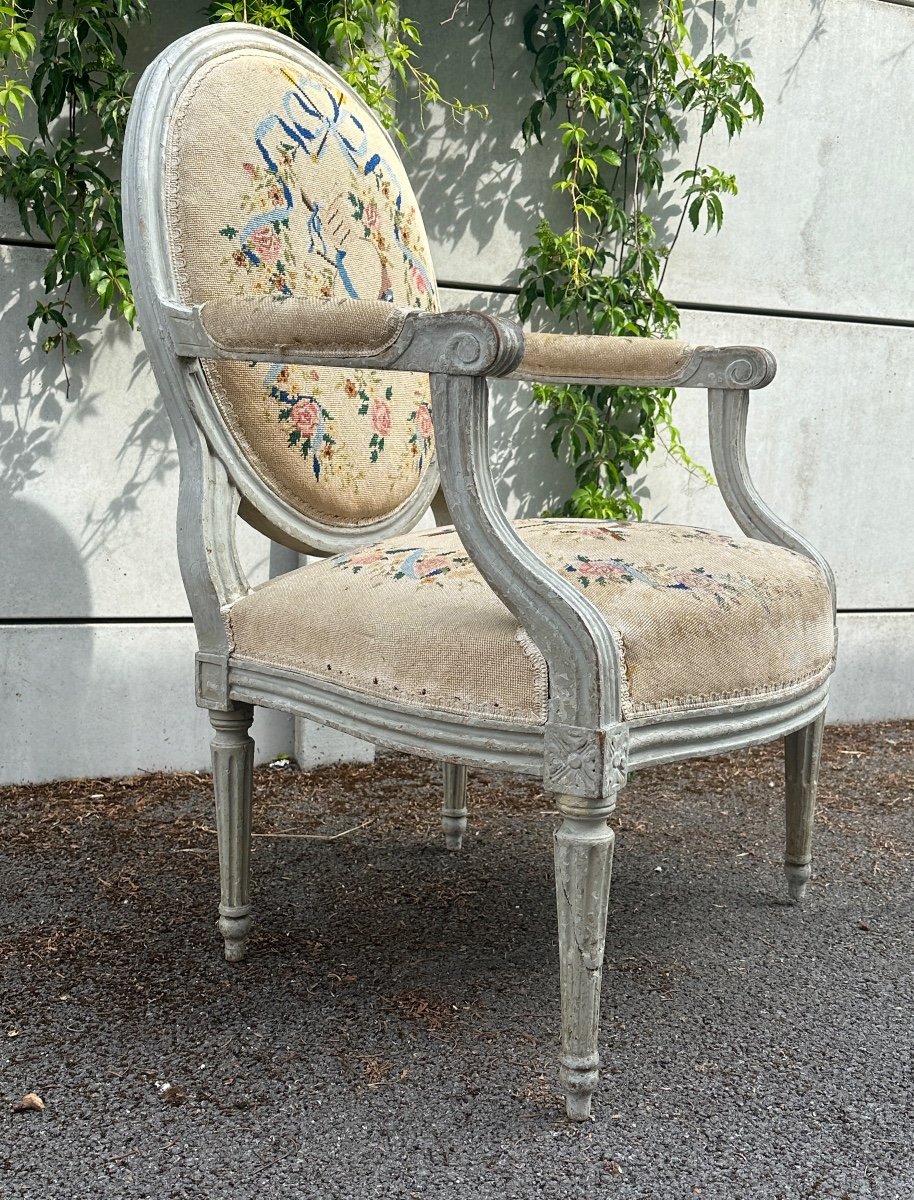 Fauteuil Medaillon d'Epoque Louis XVI-photo-5