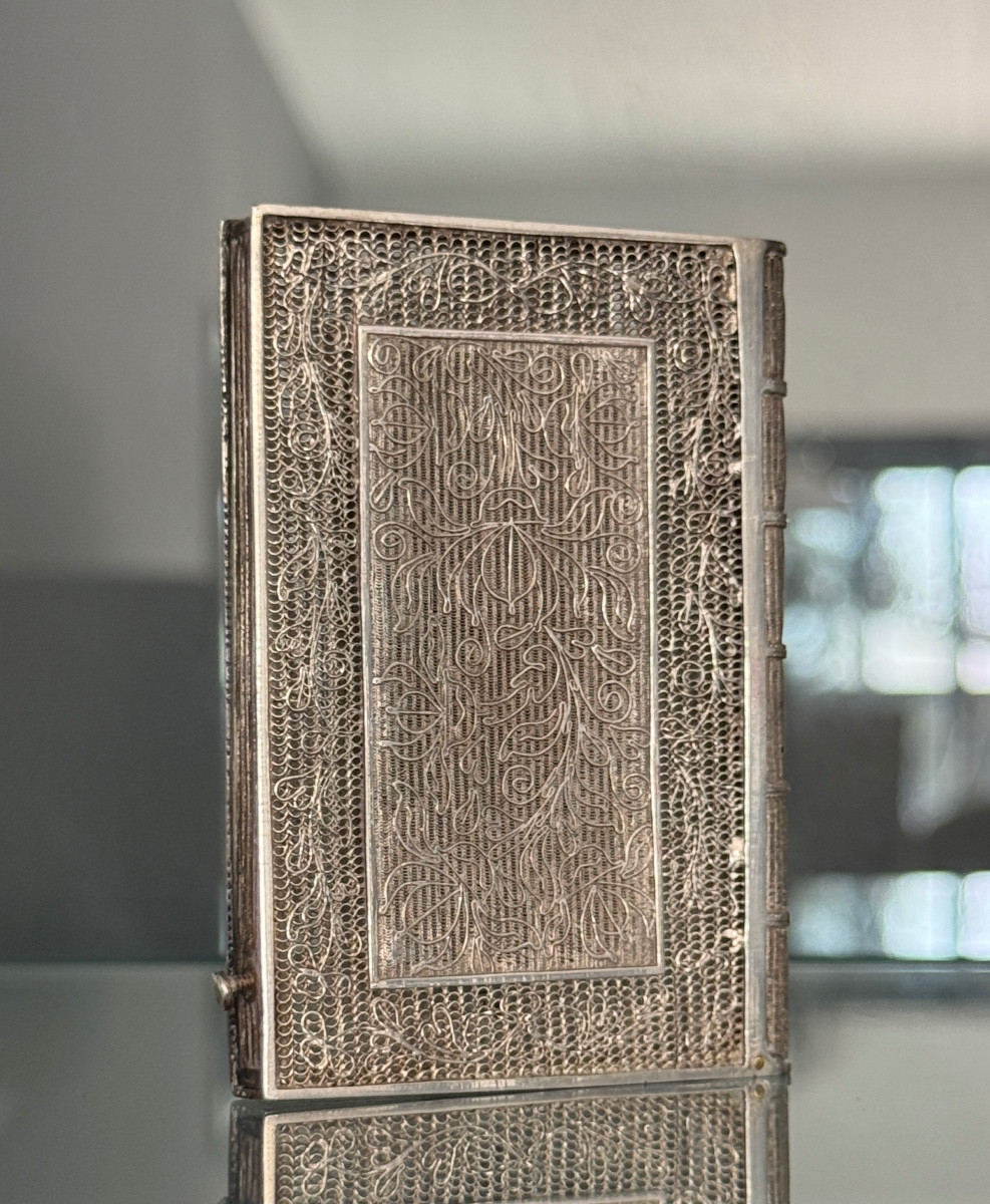 China, 19th Century Solid Silver Card Case-photo-1