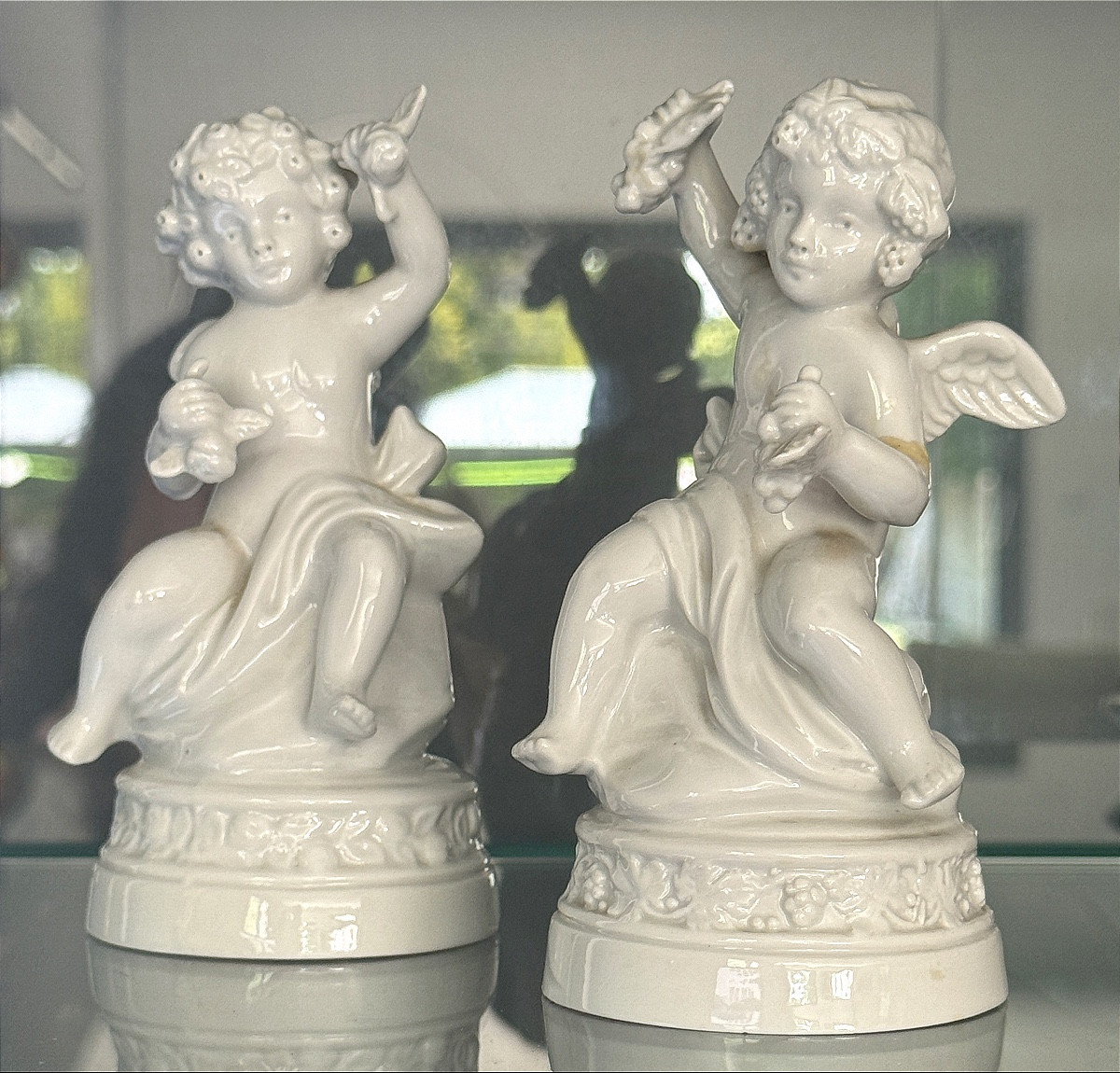 Saxe Meissen, Pair Of Putti Statuettes, Enameled Porcelain, 19th Century-photo-1