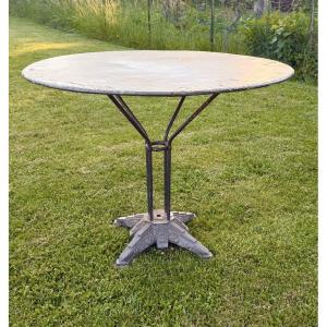 LOUIS VUITTON, TABLE DE BISTROT ART DECO, VERS 1930
