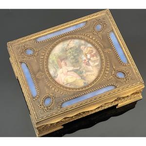 Box In Gilt Bronze And Chiselled Louis XVI Style Napoleon III Period