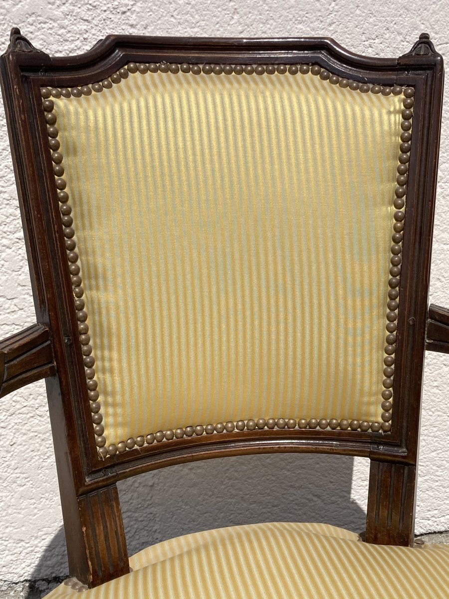 Paire de fauteuils cabriolets de style Louis XVI-photo-8
