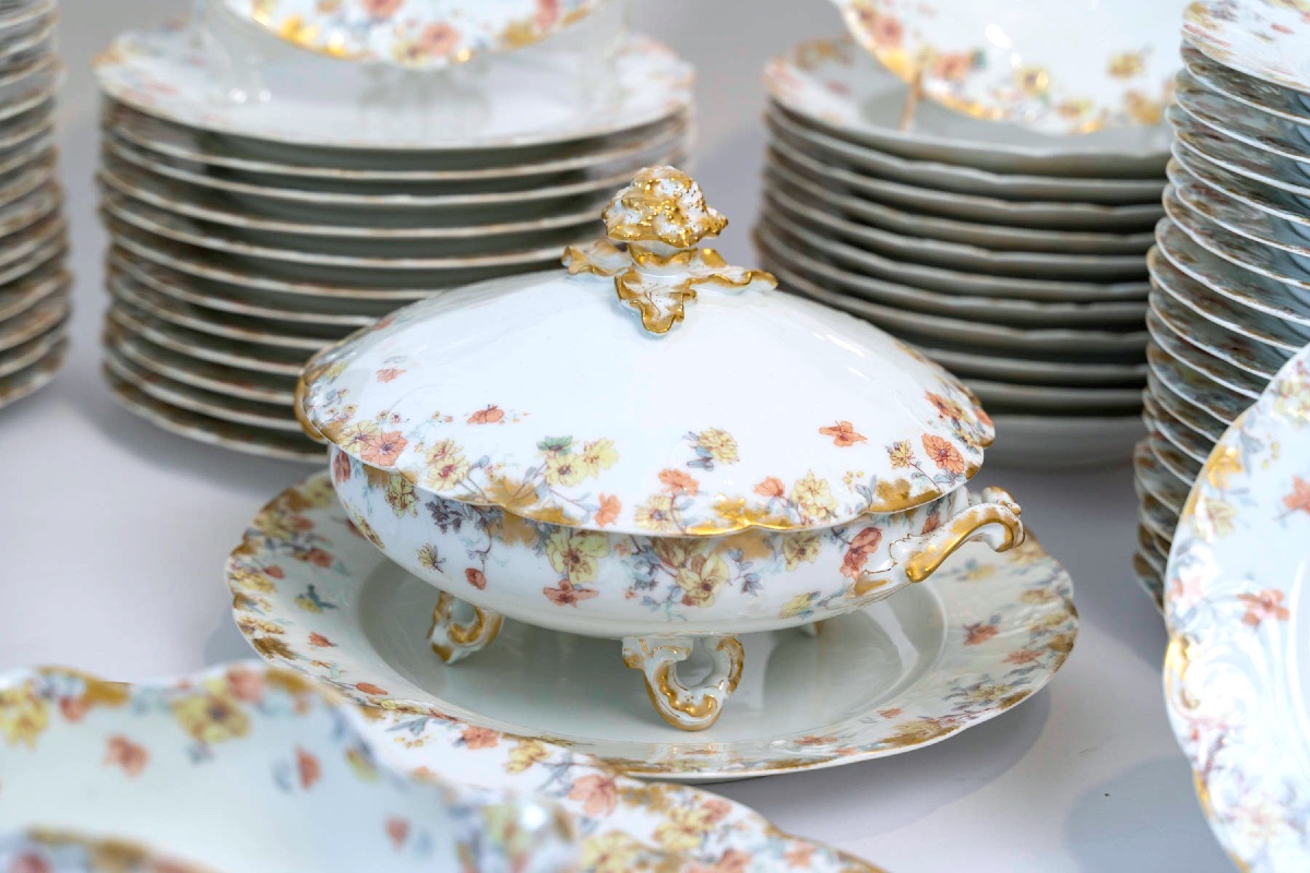 Limoges Porcelain Service – Haviland & Co – 77 Pieces – Floral Decor With Fine Gold – 20th Century -photo-8