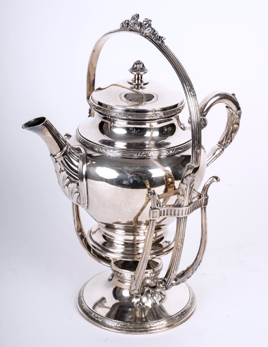 Samovar Christofle En Métal Argenté – Art De La Table De Prestige – XXᵉ Siècle