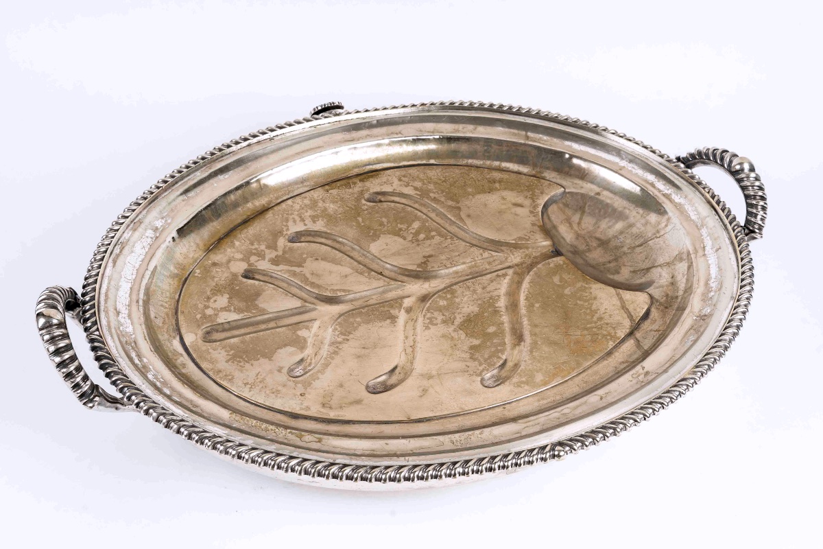 Plat réchaud à eau chaude en métal argenté avec cloche godronnée – Daniel & Arter, XXe siècle-photo-1