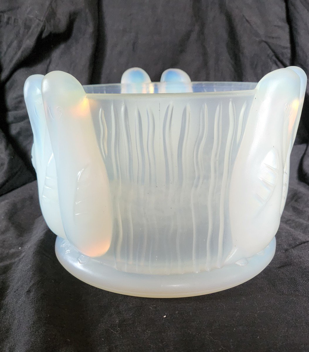 Vase Aux  Pingouins Verre Opalescent  1930-photo-4