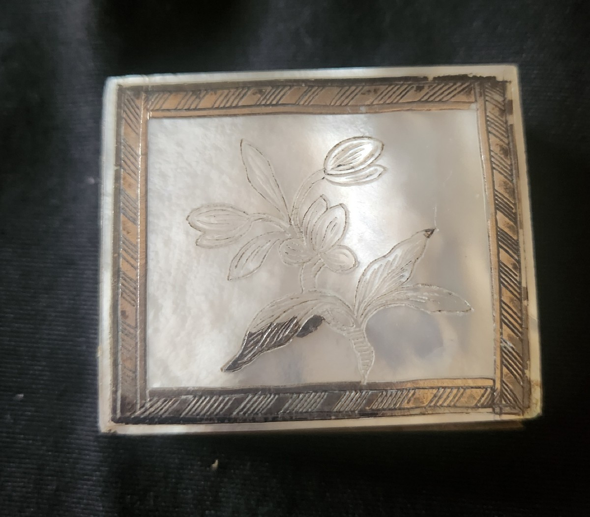 Boite a mouche en nacre et argent 18 eme siecle -photo-3