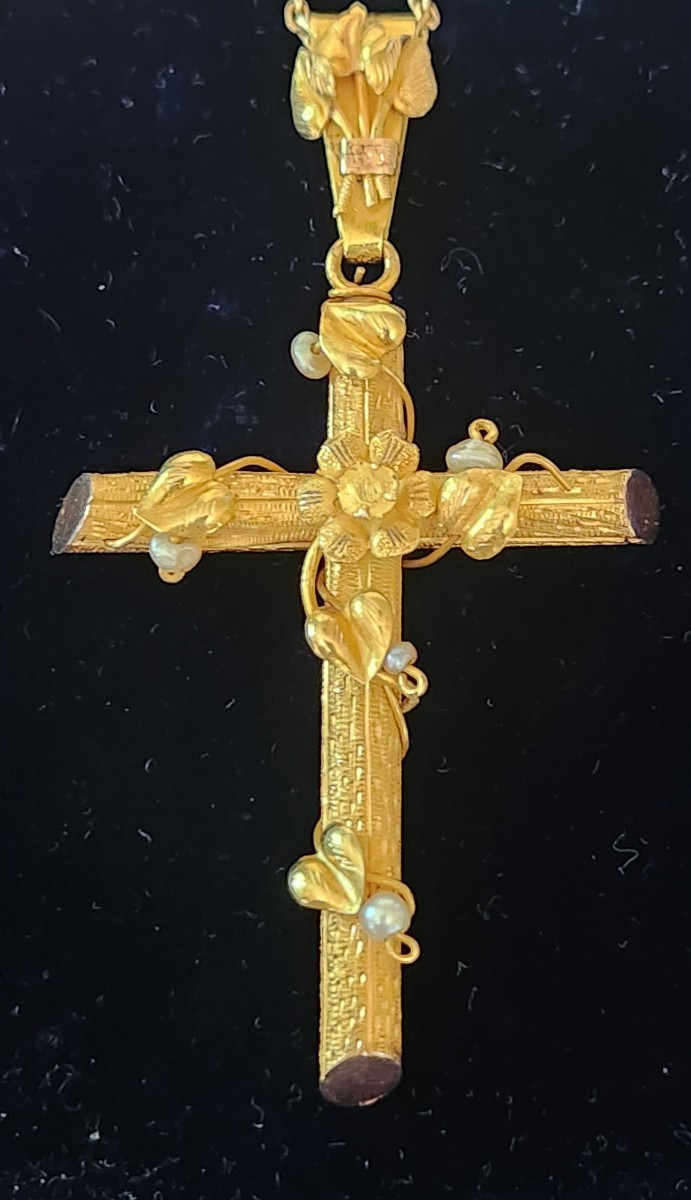 Croix en or et perles 19 ème siècle 