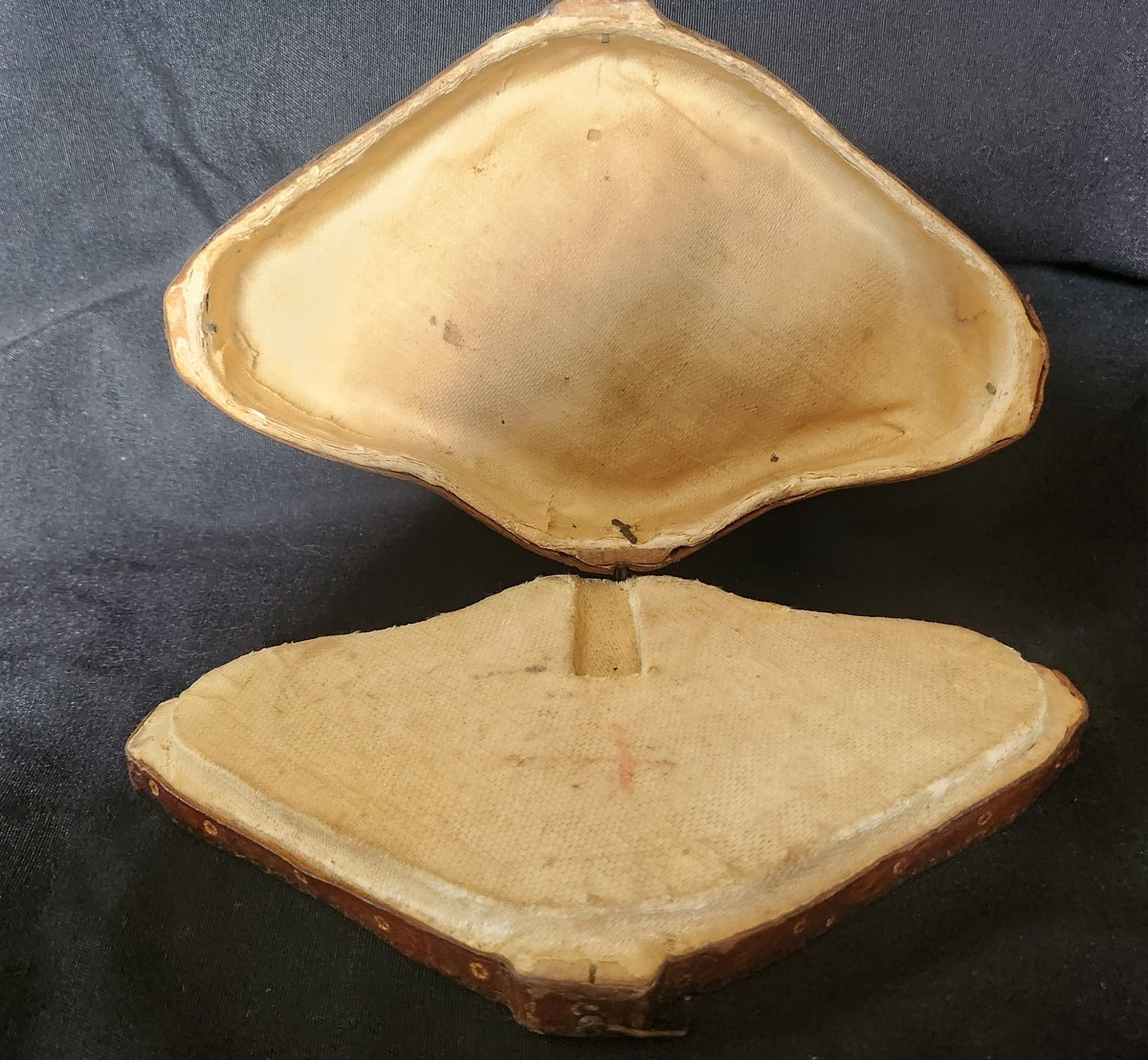 Leather Case From The Early 18th Century -photo-3